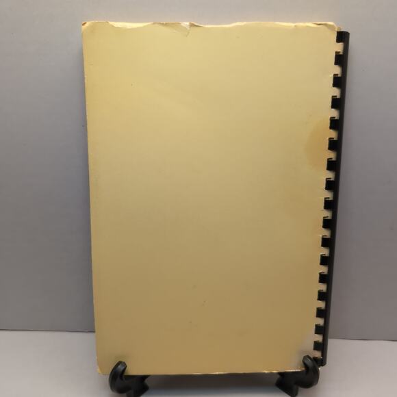 Margate Community Church Cookbook The Dorcas Guild Favorite Recipes NJ 1975 - Picture 2 of 11